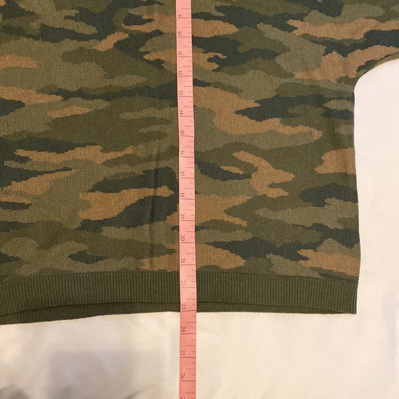 NY&Co Camo Sweater - Picture 7 of 7
